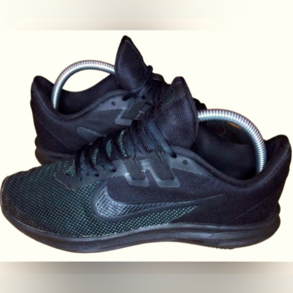 NIKE Downshifter Black Anthracite Size 8